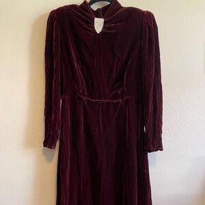 True Vintage 1940s / 1930s Burgundy Velvet Dress